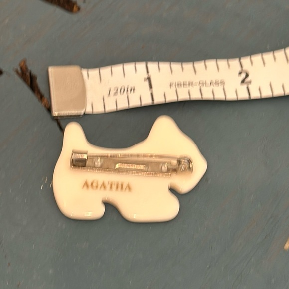 New AGATHA Paris Cream Style Dog Pin Westie Scottie Terrier - Picture 3 of 4